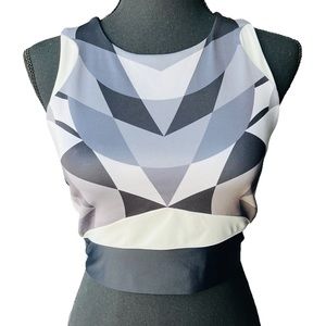 NWT Adidas Black White & Gray Inspired By Wanderlust Festival Yoga Top Size S